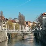 Pirc On Dunajska Street