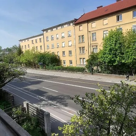Apartment Pirc On Dunajska Street *