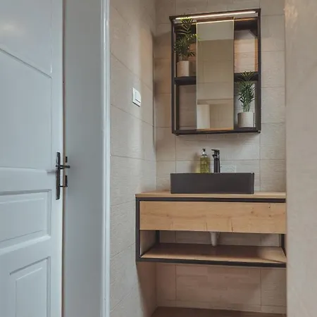 Pirc On Dunajska Street